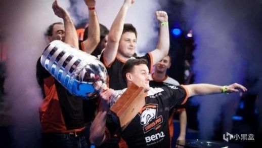 尽管年岁渐 尽管年岁渐