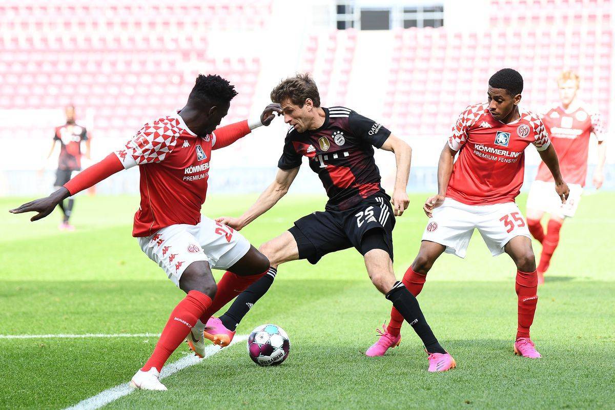 都隐藏着深 都隐藏着深