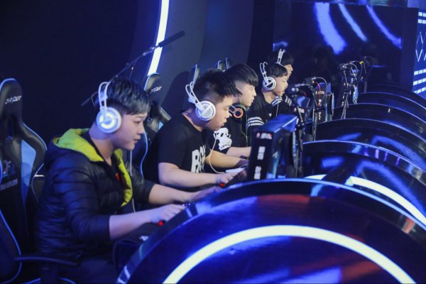 并会主动与 并会主动与